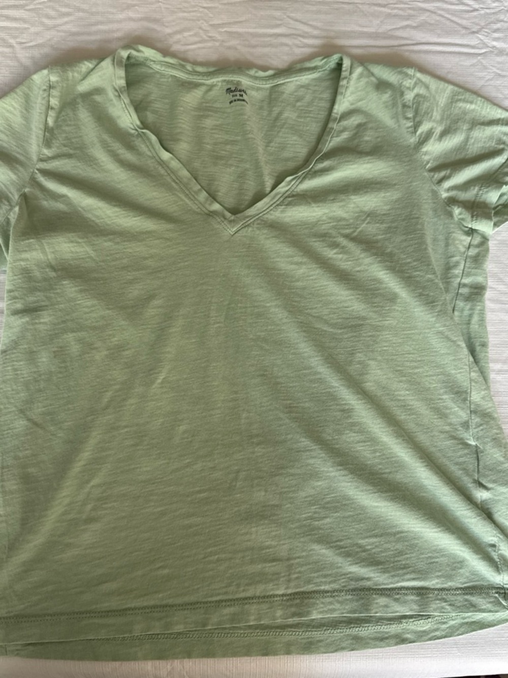 Madewell t-shirt bundle - Blush, Plum, Mauve, Sage, White - Picture 10 of 11